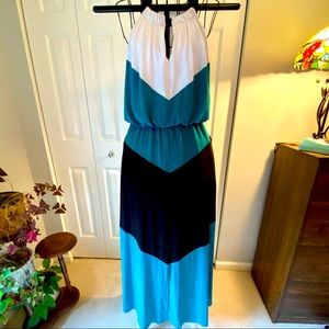 Womens Maxi Dress with Accentuated Waste